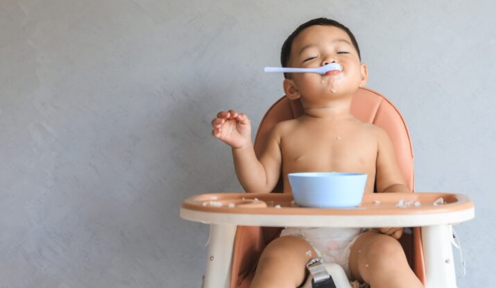 cho trẻ ăn không đúng cách có thể dẫn đến nguy cơ mắc bệnh tiểu đường tuýp 1