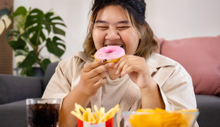 Vì sao cảm thấy thèm ăn khi đường huyết tăng cao?